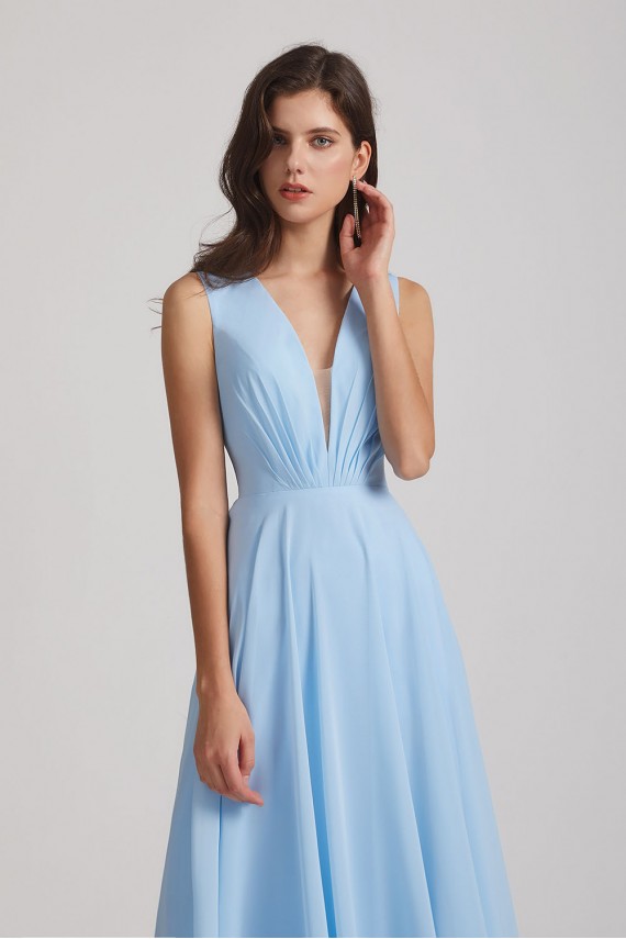 Sleeveless V-Neck Crinkle Chiffon Long Blue Bridesmaid Dresses