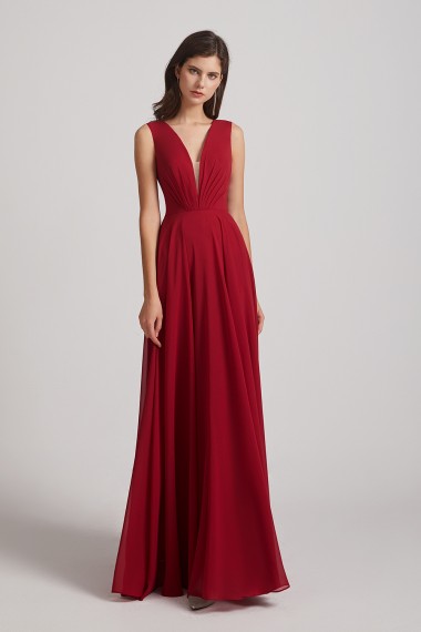 V-Neck Crinkle Sleeveless Chiffon Bridesmaid Dresses