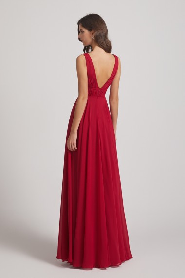 Wide Straps Double V-Neck Crinkle Chiffon Bridesmaid Dresses