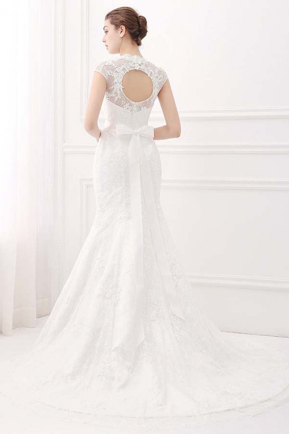 Ivory V-Neck Cap Sleeves Belt Mermaid Vintage Lace Wedding Dresses